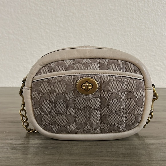 COACH Signature Jacquard Camera Bag Quilted Crossbody C5275 - Picture 1 of 12